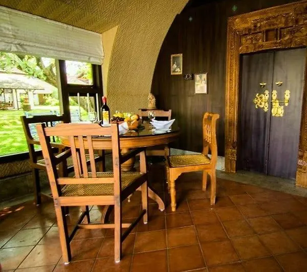 Achankovil Houseboat Alappuzha